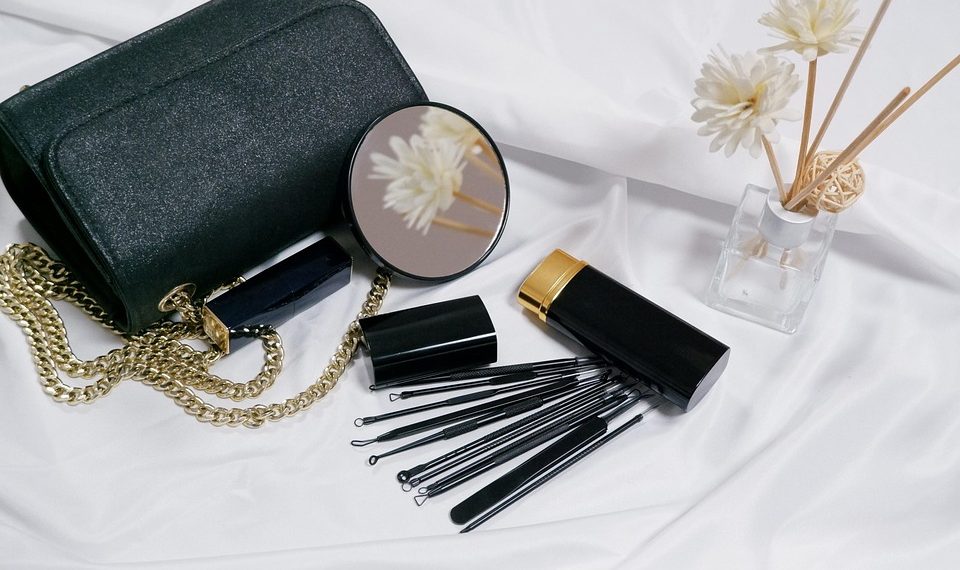 Mastering the Art of Smokey Eyes: Your Ultimate Guide to Sultry and Seductive Eye Makeup