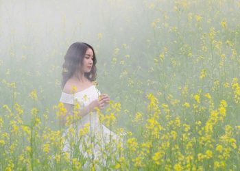 Nail Care Ninja: Top Hacks for Healthy and Beautiful Nails